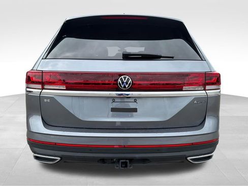 Used 2025 Volkswagen Atlas SE AWD/4WD image 11