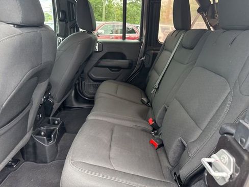 Certified 2021 Jeep Wrangler Unlimited Sahara image 25