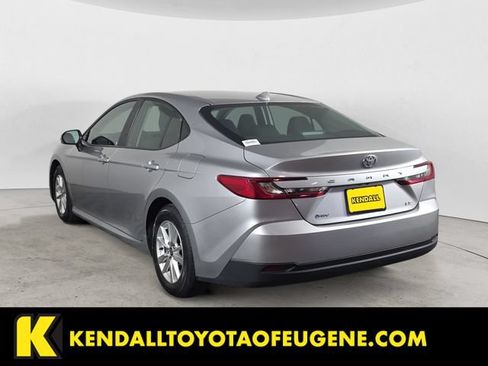 Used 2025 Toyota Camry LE FWD image 7