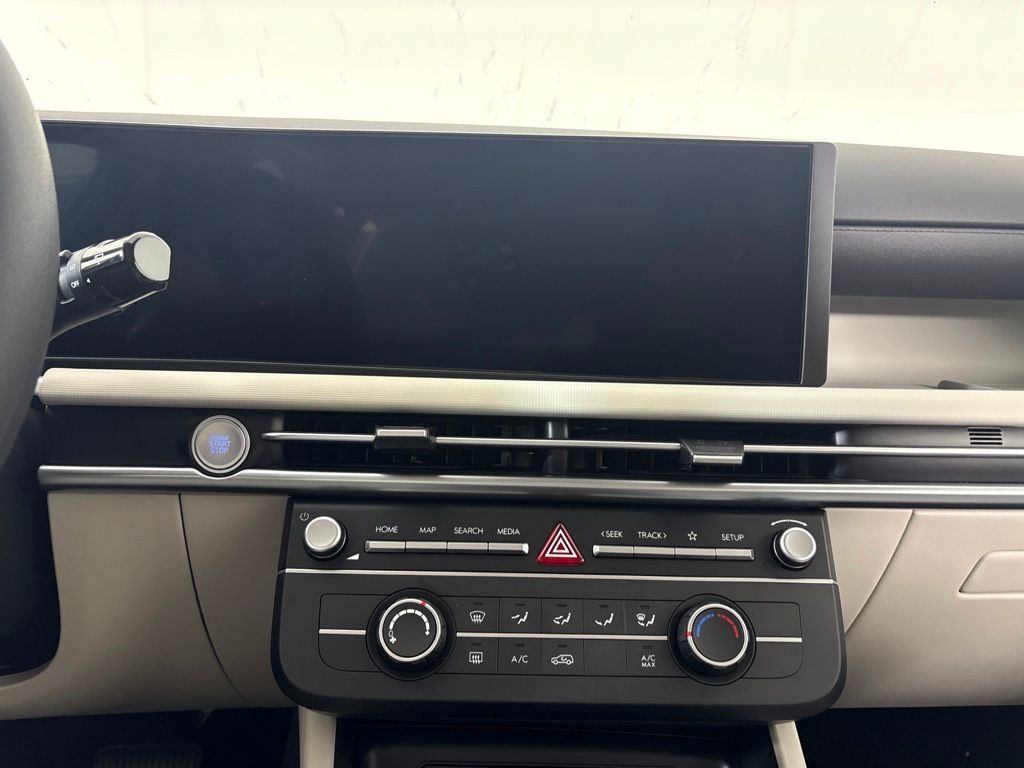 New 2026 Hyundai Tucson SE w/ Tow & Go Package FWD image 22