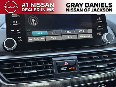 Used 2020 Honda Accord Sport image 9