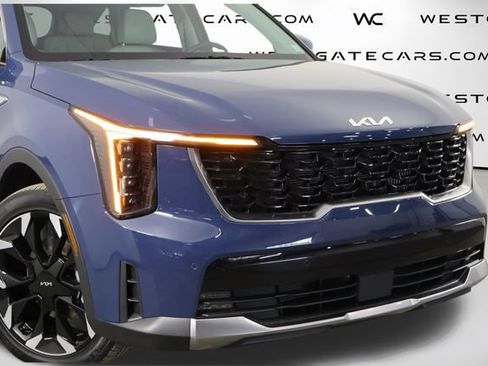 Used 2025 Kia Sorento EX FWD image 43