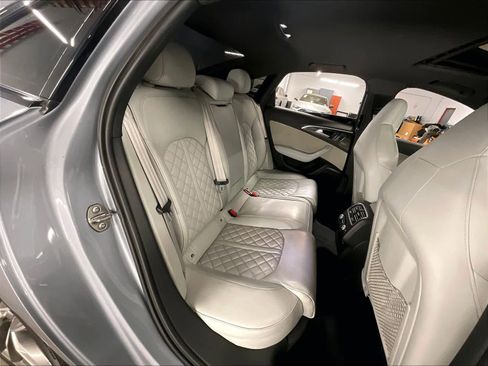 Used 2017 Audi S6 Premium Plus image 28