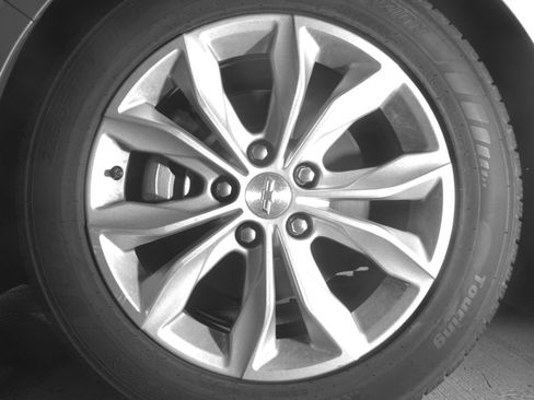 Used 2024 Chevrolet Malibu LT image 12