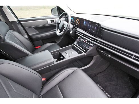 Used 2025 Hyundai Santa Fe SEL image 29