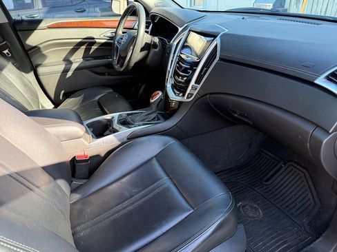 Used 2016 Cadillac SRX Luxury w/ Driver Awareness Package image 3