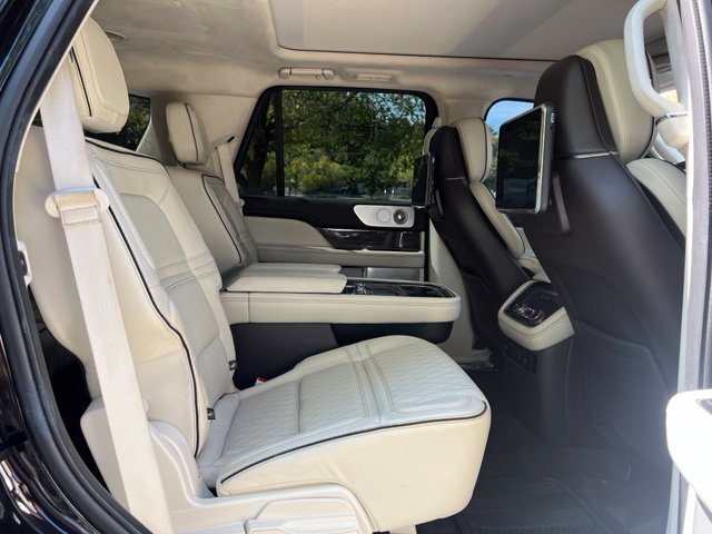 Used 2019 Lincoln Navigator Black Label AWD/4WD image 19