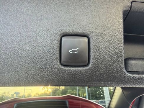 Used 2023 Ford Escape ST-Line w/ Tech Pack #1 FWD image 8