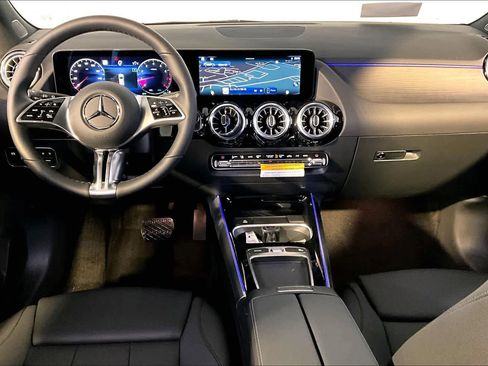New 2026 Mercedes-Benz GLA 250 4MATIC image 7