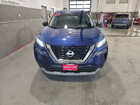 Used 2023 Nissan Rogue S AWD/4WD image 8