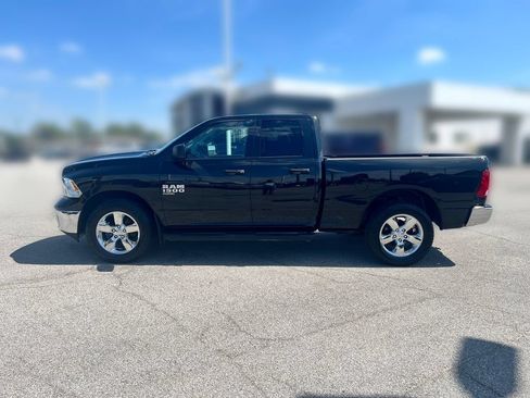 Used 2019 RAM 1500 ST w/ SXT Plus Group AWD/4WD image 2