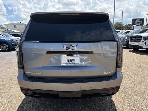 Used 2026 Cadillac Escalade Platinum Sport RWD image 8