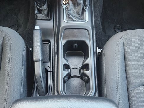 Used 2020 Jeep Wrangler Unlimited Sport image 12