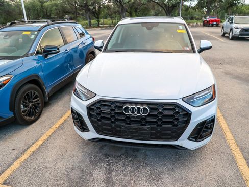 Used 2023 Audi Q5 2.0T Premium Plus w/ Premium Plus Package AWD/4WD image 4