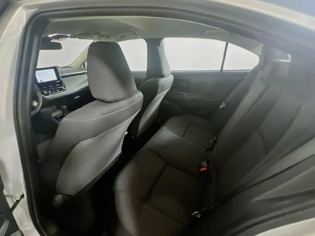 Used 2023 Toyota Corolla LE FWD image 17