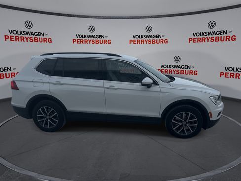 Used 2018 Volkswagen Tiguan SE image 9