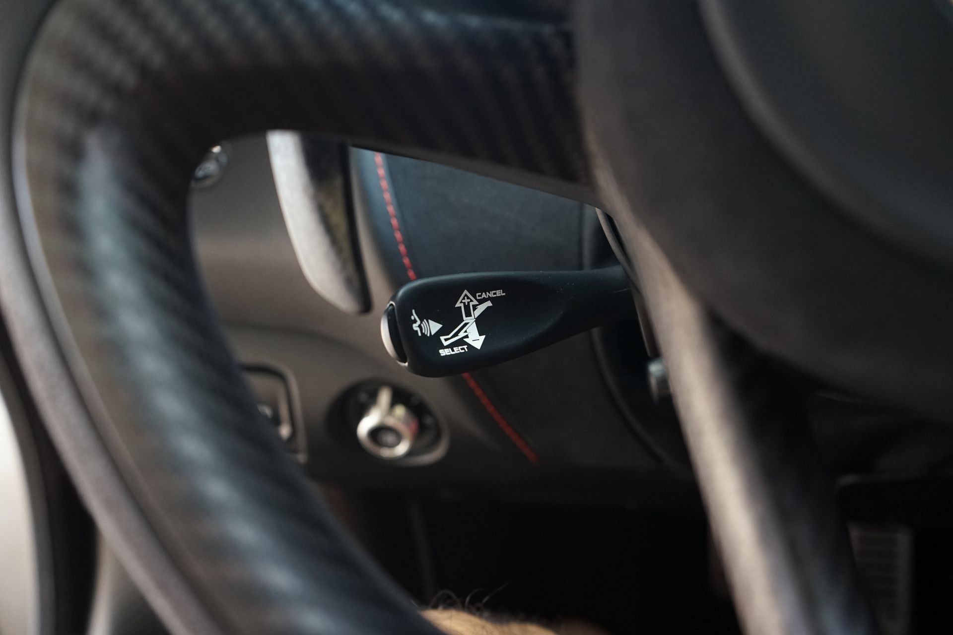 Used 2018 McLaren 720S Performance RWD image 35