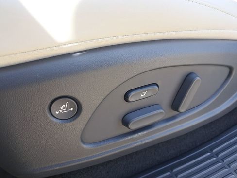 Certified 2026 Hyundai Palisade Calligraphy image 9