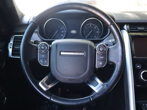 Used 2017 Land Rover Discovery HSE Luxury AWD/4WD image 18