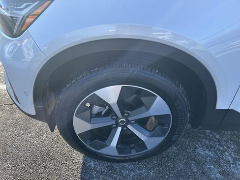 New 2026 Volvo XC40 B5 Plus w/ Protection Package Premier image 10