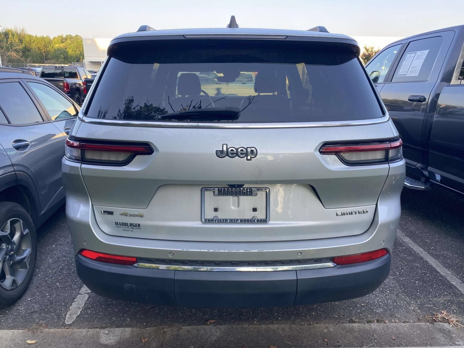 Used 2021 Jeep Grand Cherokee L Limited AWD/4WD image 7