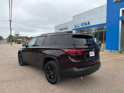 Used 2023 Chevrolet Traverse LT FWD image 4