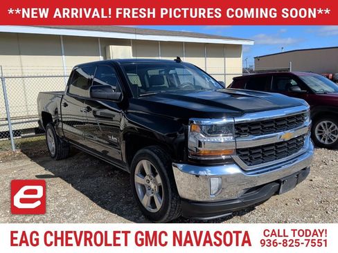 Used 2018 Chevrolet Silverado 1500 LT w/ Texas Edition image 1