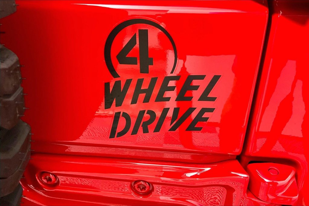 Used 2024 Jeep Wrangler Unlimited Sport AWD/4WD image 14