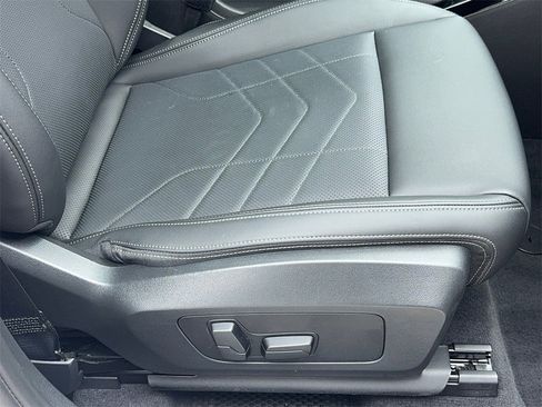 Used 2025 BMW X1 xDrive28i image 50