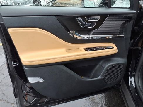 Certified 2022 Lincoln Corsair Reserve w/ Elements Package image 14