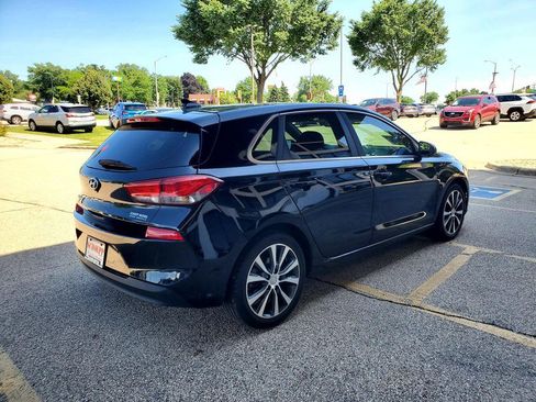 Used 2018 Hyundai Elantra GT FWD image 5