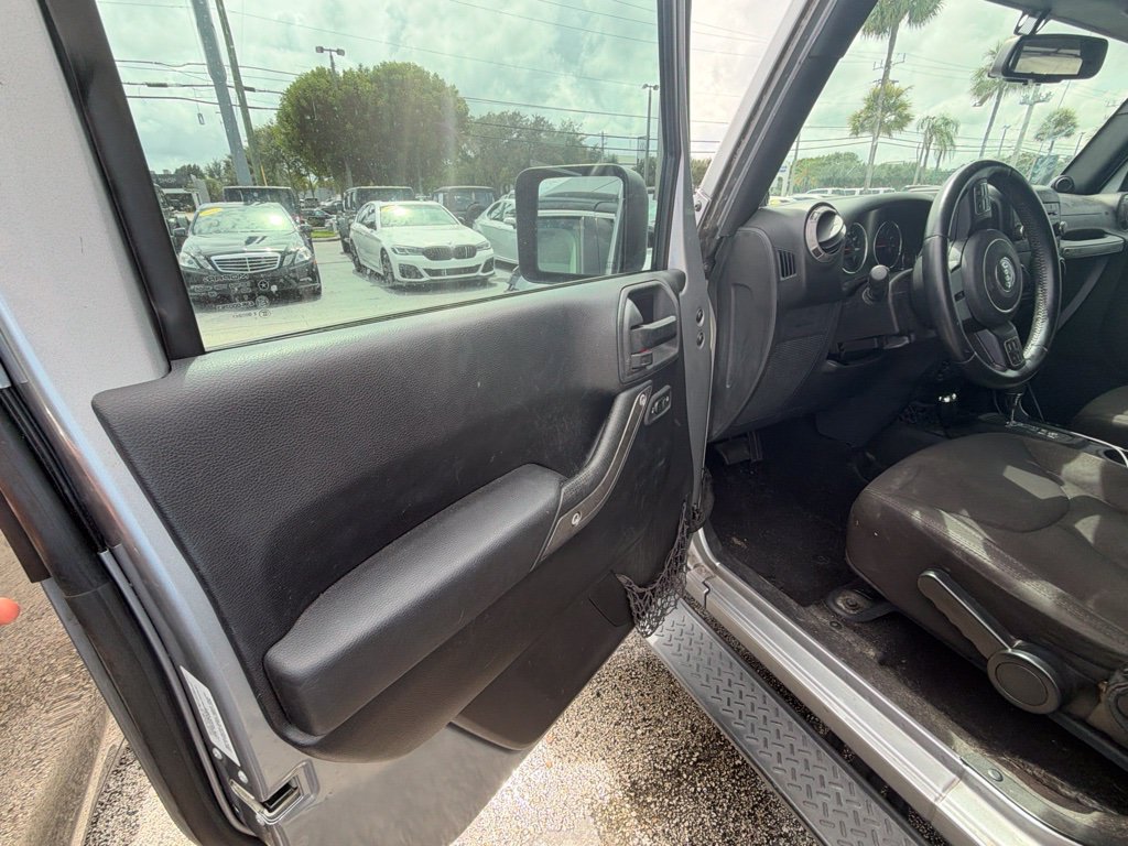Used 2014 Jeep Wrangler Unlimited Sport w/ Quick Order Package 24S AWD/4WD image 14