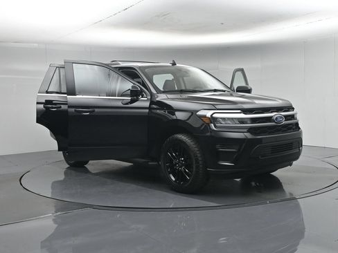 Certified 2024 Ford Expedition XLT AWD/4WD image 33