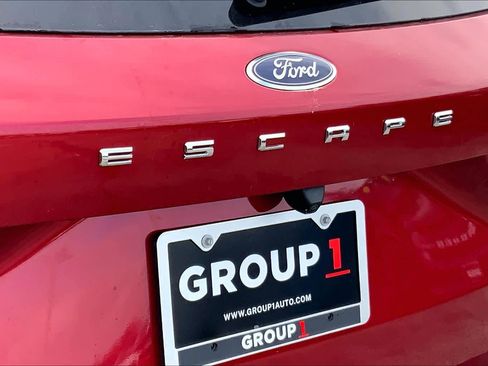 New 2026 Ford Escape ST-Line w/ Cold Weather Package image 14