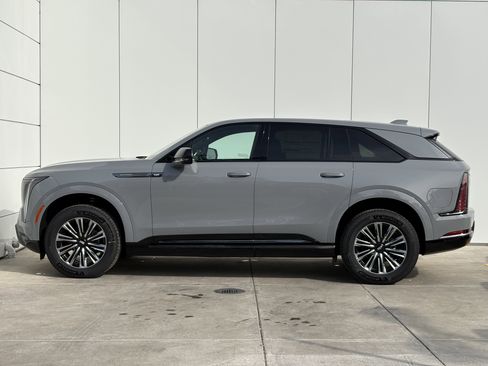 New 2026 Cadillac Escalade IQ Sport 1 w/ LPO, Floor Liner Package image 4