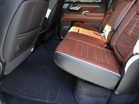 Used 2026 GMC Sierra 3500 Denali Ultimate image 17