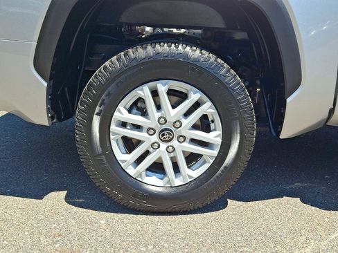 Used 2023 Toyota Tundra SR5 w/ SR5 Premium Package AWD/4WD image 8