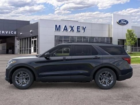 Used 2026 Ford Explorer Active w/ Active Comfort Package AWD/4WD image 3