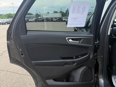Used 2017 Ford Edge SEL AWD/4WD image 12