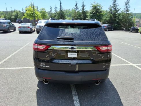 Certified 2021 Chevrolet Traverse LT FWD image 6