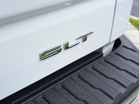 New 2026 GMC Sierra 1500 SLT w/ SLT Premium Plus Package image 7