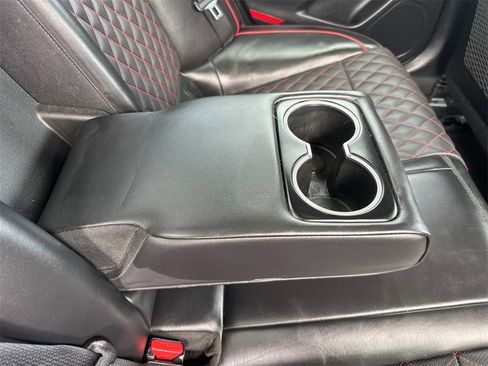 Used 2019 Genesis G70 2.0T Advanced w/ Sport Package image 9