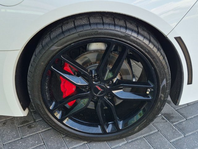 Used 2018 Chevrolet Corvette Stingray Coupe w/ 1LT RWD image 15