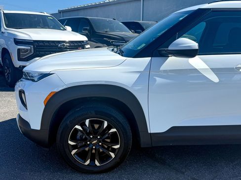 Certified 2023 Chevrolet TrailBlazer LT AWD/4WD image 10