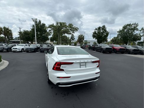 Used 2024 Volvo S60 B5 Core FWD image 19