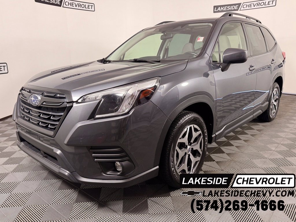 Used 2024 Subaru Forester Premium AWD/4WD image 1