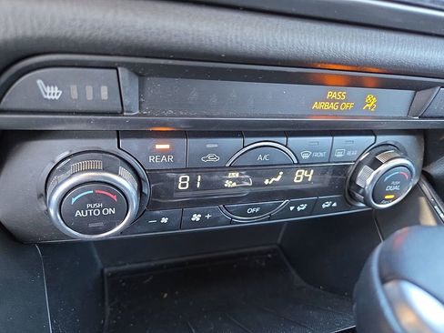 Used 2018 MAZDA CX-9 Touring w/ Touring Premium Package image 17