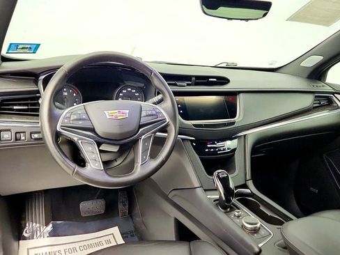 Used 2020 Cadillac XT5 Premium Luxury image 13