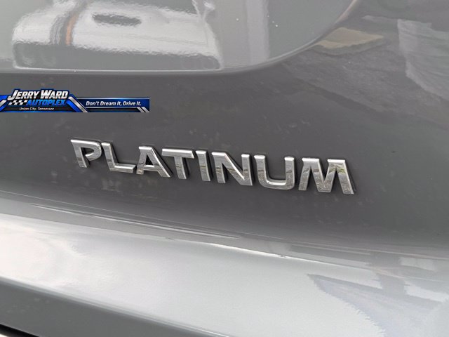 Used 2025 Nissan Pathfinder Platinum FWD image 7