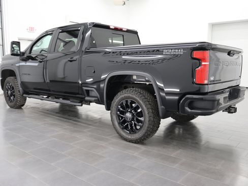 Used 2025 Chevrolet Silverado 2500 LT w/ Trail Boss Package image 5